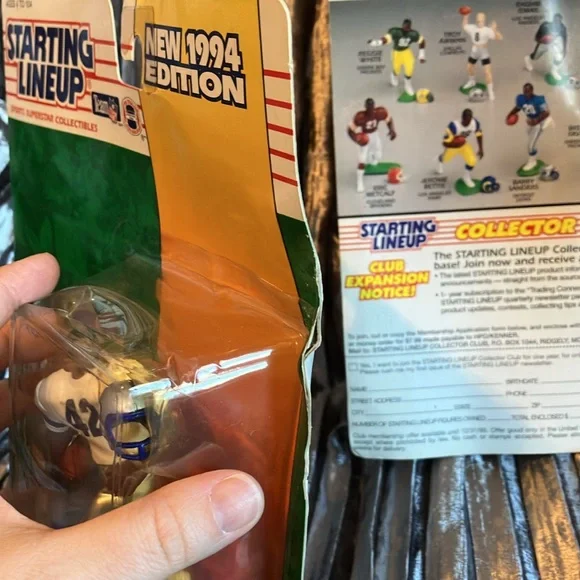 Starting Lineup Football Figures Lot - Montana, Aikman, Marino, Sanders, Warren - Picture 4 of 12